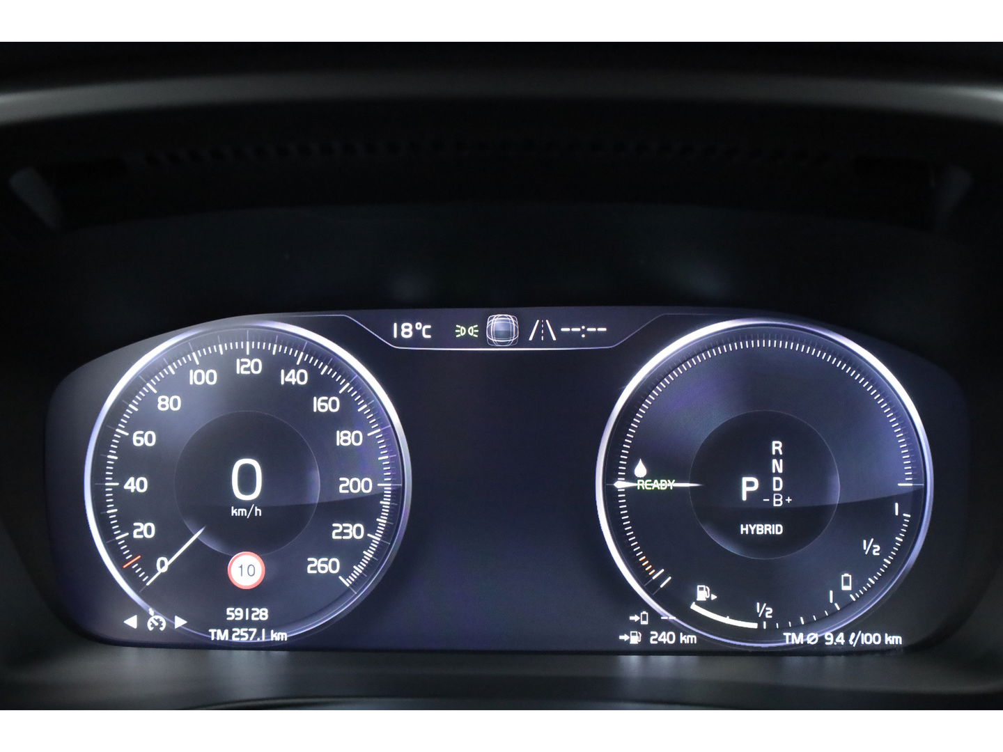 Volvo XC40 1.5 T4 Plug-in hybrid Ultimate Dark | Facelift | Pano-dak | H&K Audio | 20 inch | elek. stoelen | stoel + stuurverw. |