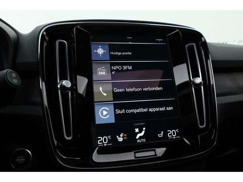 Volvo XC40 1.5 T4 Plug-in hybrid Ultimate Dark | Facelift | Pano-dak | H&K Audio | 20 inch | elek. stoelen | stoel + stuurverw. |