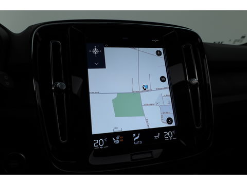 Volvo XC40 1.5 T4 Plug-in hybrid Ultimate Dark | Facelift | Pano-dak | H&K Audio | 20 inch | elek. stoelen | stoel + stuurverw. |