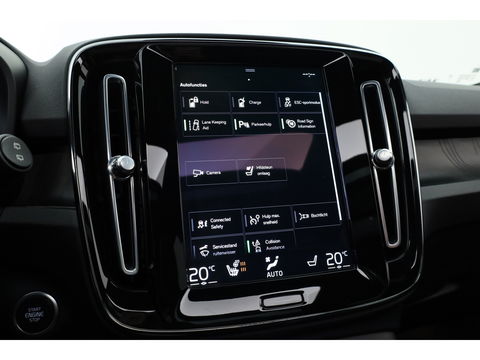 Volvo XC40 1.5 T4 Plug-in hybrid Ultimate Dark | Facelift | Pano-dak | H&K Audio | 20 inch | elek. stoelen | stoel + stuurverw. |