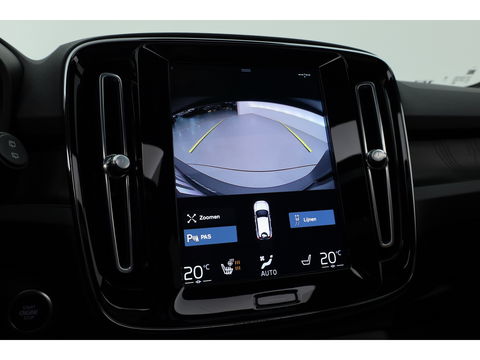 Volvo XC40 1.5 T4 Plug-in hybrid Ultimate Dark | Facelift | Pano-dak | H&K Audio | 20 inch | elek. stoelen | stoel + stuurverw. |