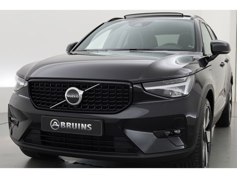 Volvo XC40 1.5 T4 Plug-in hybrid Ultimate Dark | Facelift | Pano-dak | H&K Audio | 20 inch | elek. stoelen | stoel + stuurverw. |