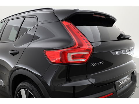 Volvo XC40 1.5 T4 Plug-in hybrid Ultimate Dark | Facelift | Pano-dak | H&K Audio | 20 inch | elek. stoelen | stoel + stuurverw. |