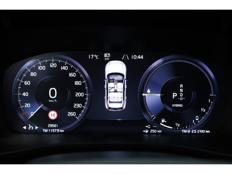 Volvo XC40 1.5 T5 Plug-in hybrid Plus Bright | Facelift | Trekhaak | H&K Audio | elek. stoelen + verwarm. |