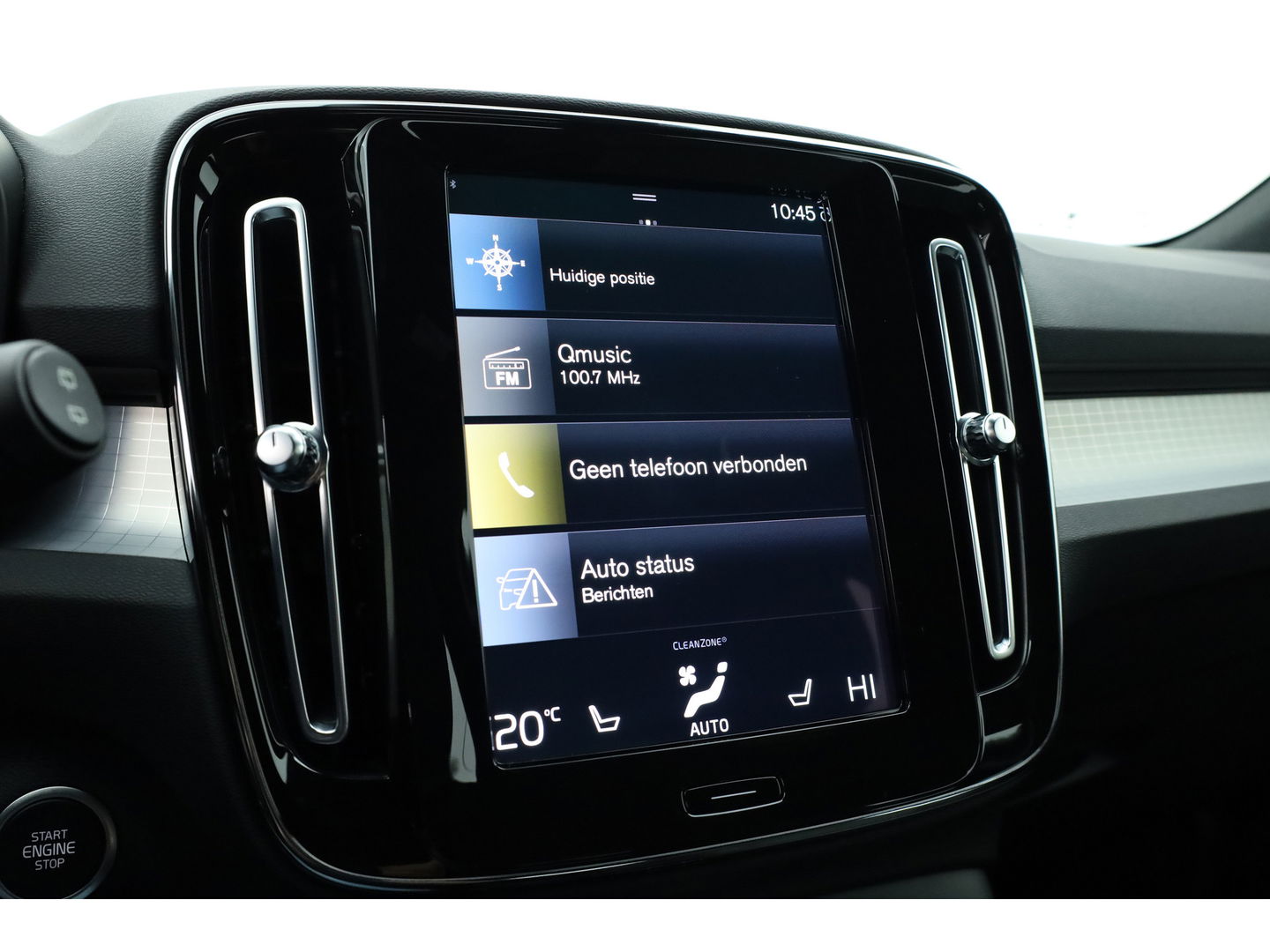 Volvo XC40 1.5 T5 Plug-in hybrid Plus Bright | Facelift | Trekhaak | H&K Audio | elek. stoelen + verwarm. |