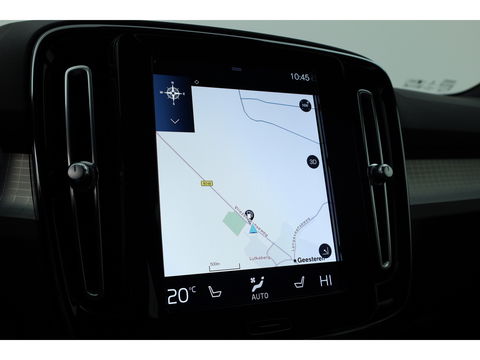 Volvo XC40 1.5 T5 Plug-in hybrid Plus Bright | Facelift | Trekhaak | H&K Audio | elek. stoelen + verwarm. |