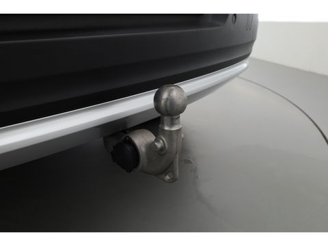 Volvo XC40 1.5 T5 Plug-in hybrid Plus Bright | Facelift | Trekhaak | H&K Audio | elek. stoelen + verwarm. |