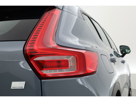 Volvo XC40 1.5 T5 Plug-in hybrid Plus Bright | Facelift | Trekhaak | H&K Audio | elek. stoelen + verwarm. |