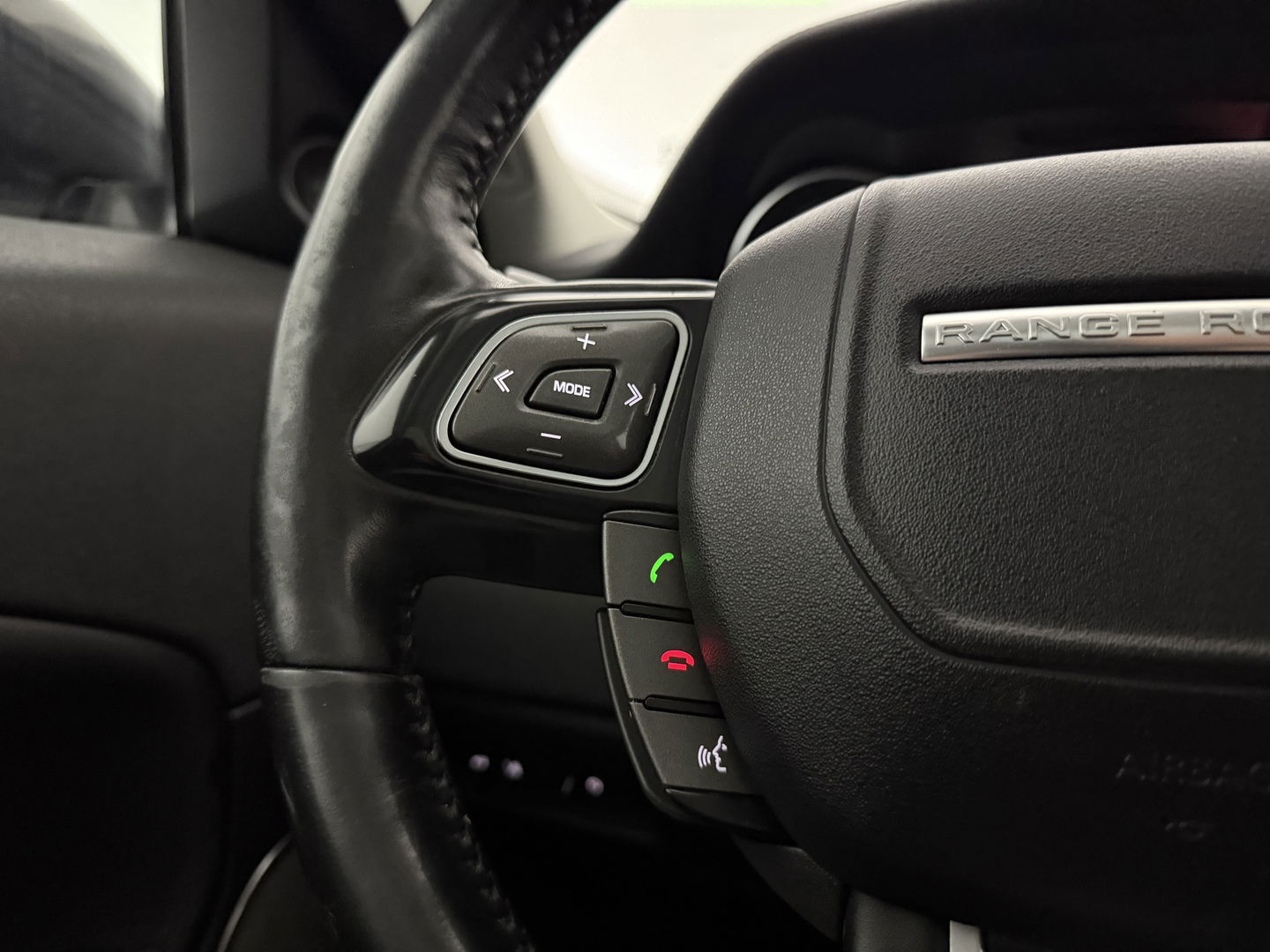 Land Rover Range Rover Evoque 2.0 eD4 Urban Series SE Dynamic | Pano | Camera | Cruise | Memory | Stoel/Stuur verw. | Navi | Keyless | NAP