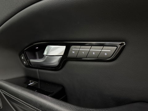 Land Rover Range Rover Evoque 2.0 eD4 Urban Series SE Dynamic | Pano | Camera | Cruise | Memory | Stoel/Stuur verw. | Navi | Keyless | NAP
