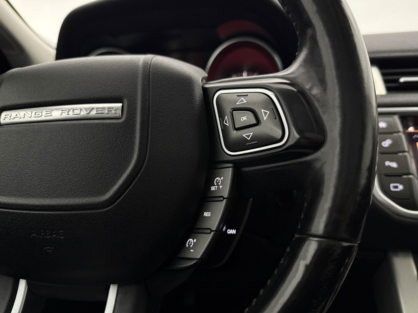 Land Rover Range Rover Evoque 2.0 eD4 Urban Series SE Dynamic | Pano | Camera | Cruise | Memory | Stoel/Stuur verw. | Navi | Keyless | NAP