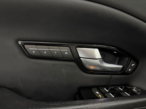 Land Rover Range Rover Evoque 2.0 eD4 Urban Series SE Dynamic | Pano | Camera | Cruise | Memory | Stoel/Stuur verw. | Navi | Keyless | NAP