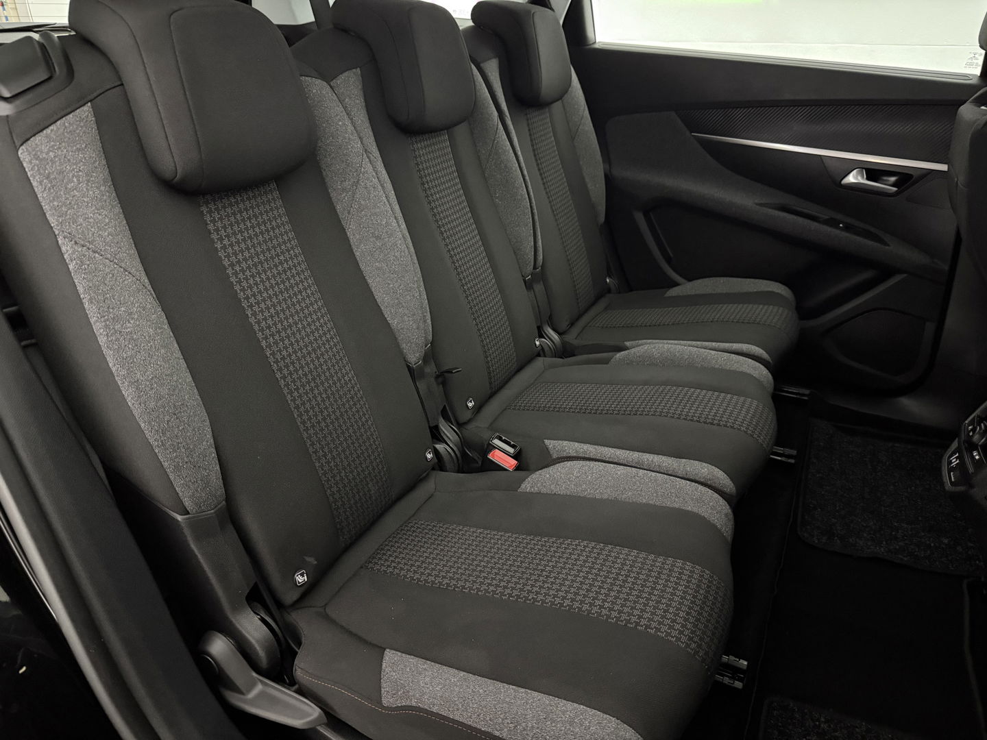 Peugeot 5008 1.2 PureTech 7p. | 360° Camera | Virtual | Cruise | Navi | Carplay | Parkeersens. | NAP