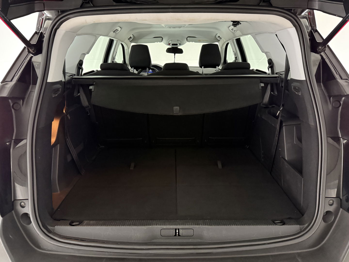 Peugeot 5008 1.2 PureTech 7p. | 360° Camera | Virtual | Cruise | Navi | Carplay | Parkeersens. | NAP