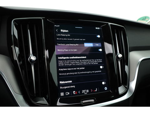 Volvo V60 2.0 B4 Plus Dark | Pano | Dodehoek | H&K | Adapt. Cruise | CarPlay | Trekhaak | All Season