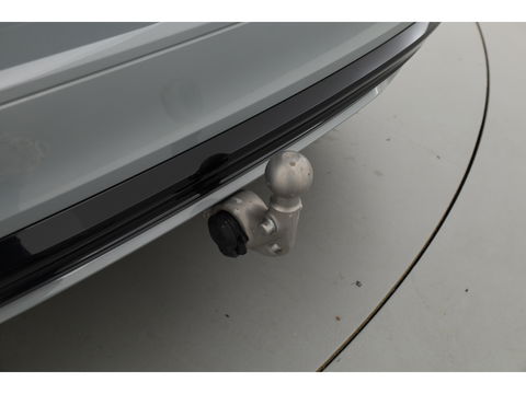 Volvo V60 2.0 B4 Plus Dark | Pano | Dodehoek | H&K | Adapt. Cruise | CarPlay | Trekhaak | All Season