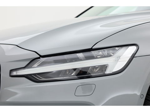 Volvo V60 2.0 B4 Plus Dark | Pano | Dodehoek | H&K | Adapt. Cruise | CarPlay | Trekhaak | All Season