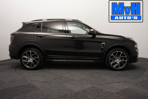 Lynk & Co 01 1.5 Plug-in Hybride|FULL BLACK|ZWARTE.HEMEL|NAP