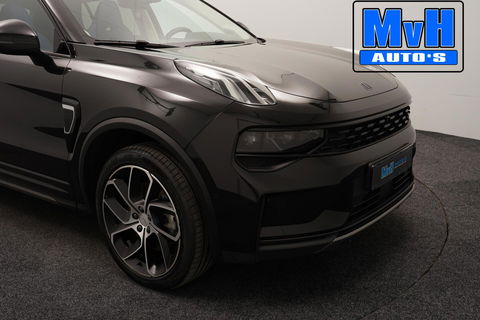 Lynk & Co 01 1.5 Plug-in Hybride|FULL BLACK|ZWARTE.HEMEL|NAP