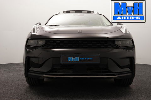 Lynk & Co 01 1.5 Plug-in Hybride|FULL BLACK|ZWARTE.HEMEL|NAP