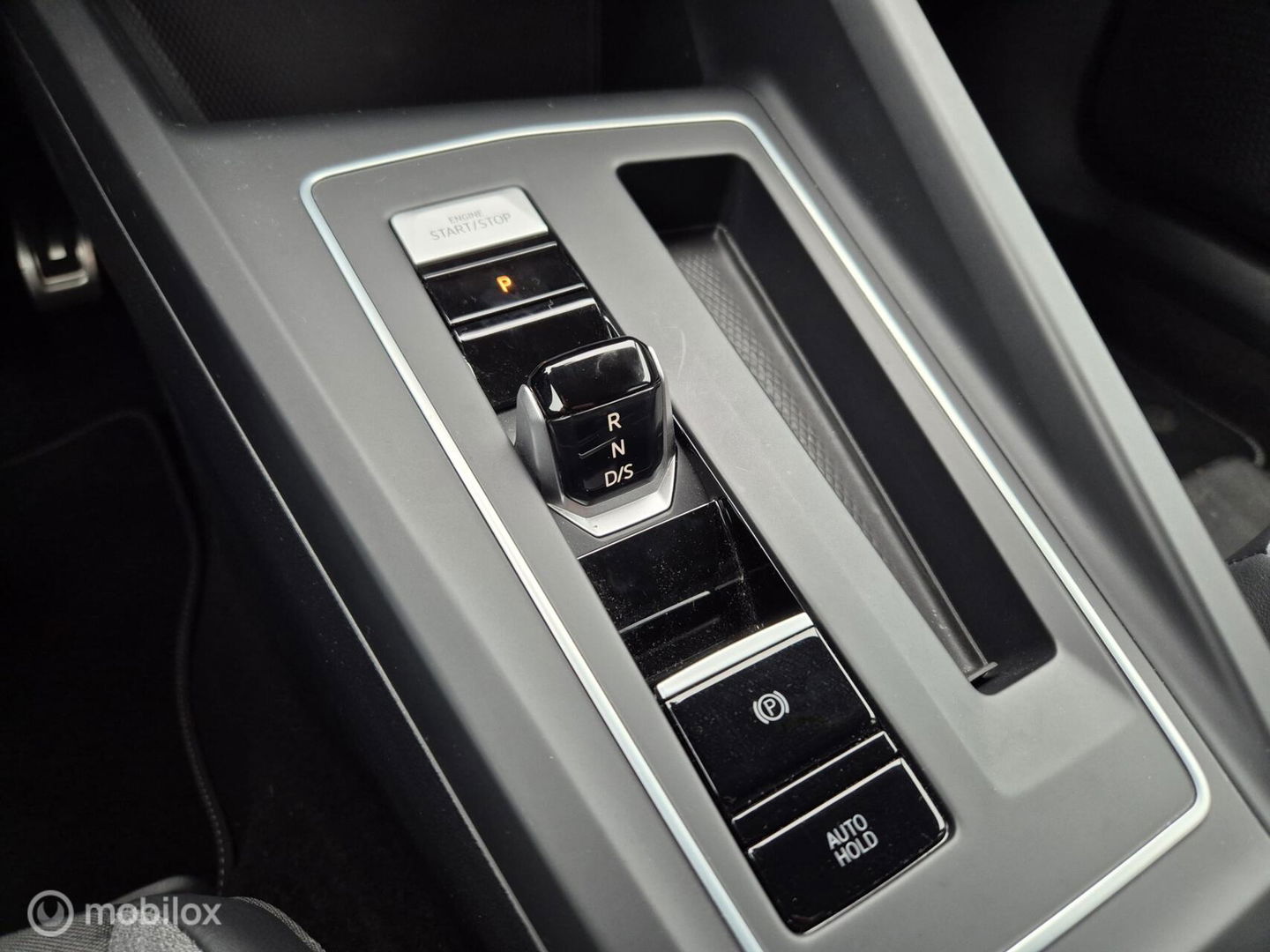 Volkswagen Golf 1.5 eTSI Goal, Automaat, Navi, All Season