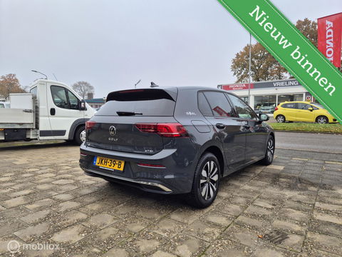 Volkswagen Golf 1.5 eTSI Goal, Automaat, Navi, All Season