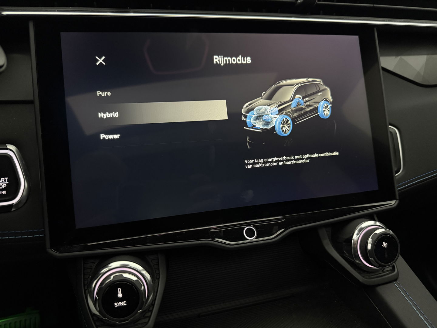 Lynk Co 01 1.5 | Nardo Grey | Pano | 360° | Memory | Sfeerverl. | Carplay | Virtual | Keyless | NAP