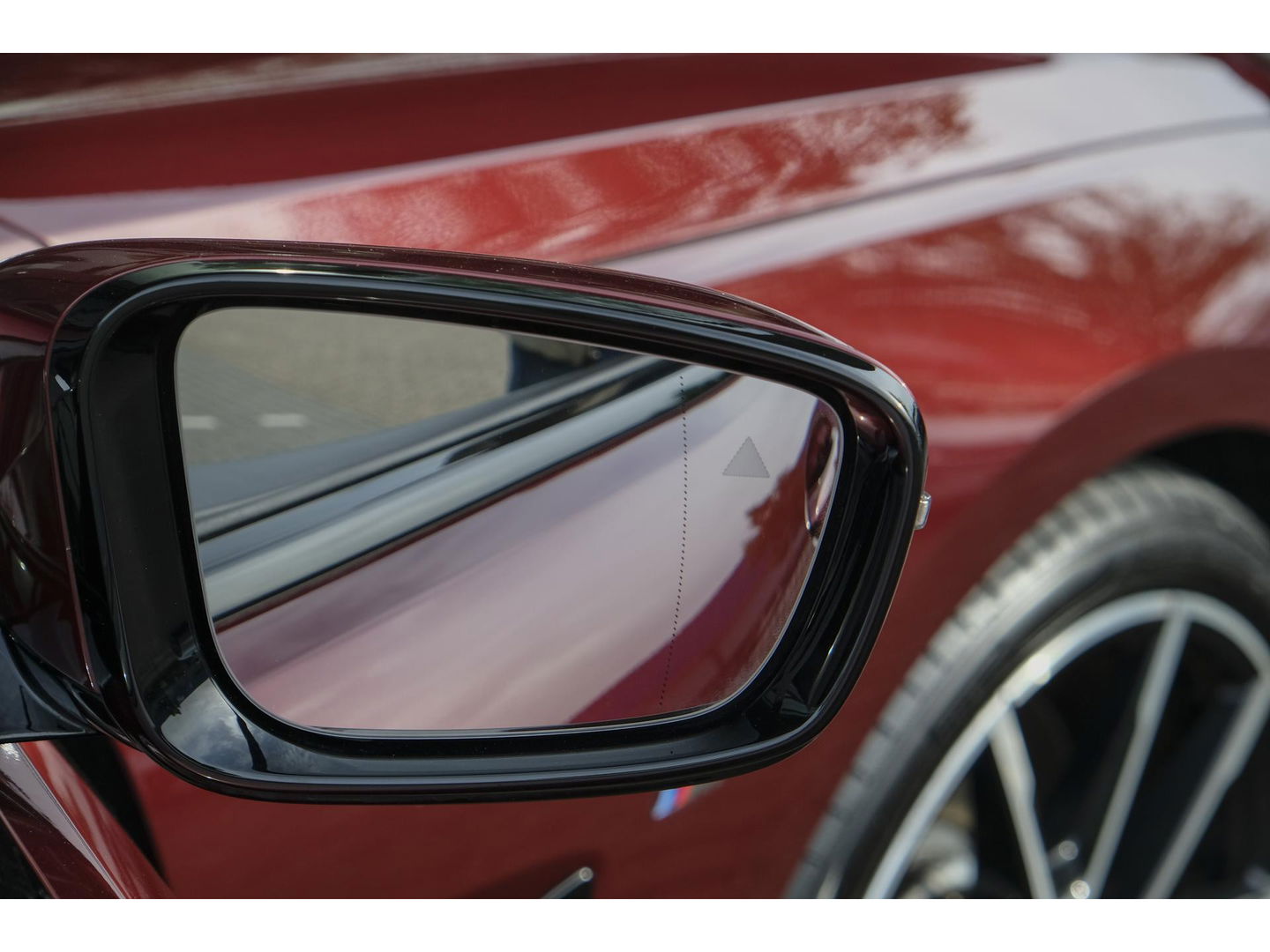 BMW 8 Serie Gran Coupé 840i 333pk M-sport xDrive Panoramadak M8 seats Bowers&Wilkins Stoelkoeling Aventurin Rot 20" LMV