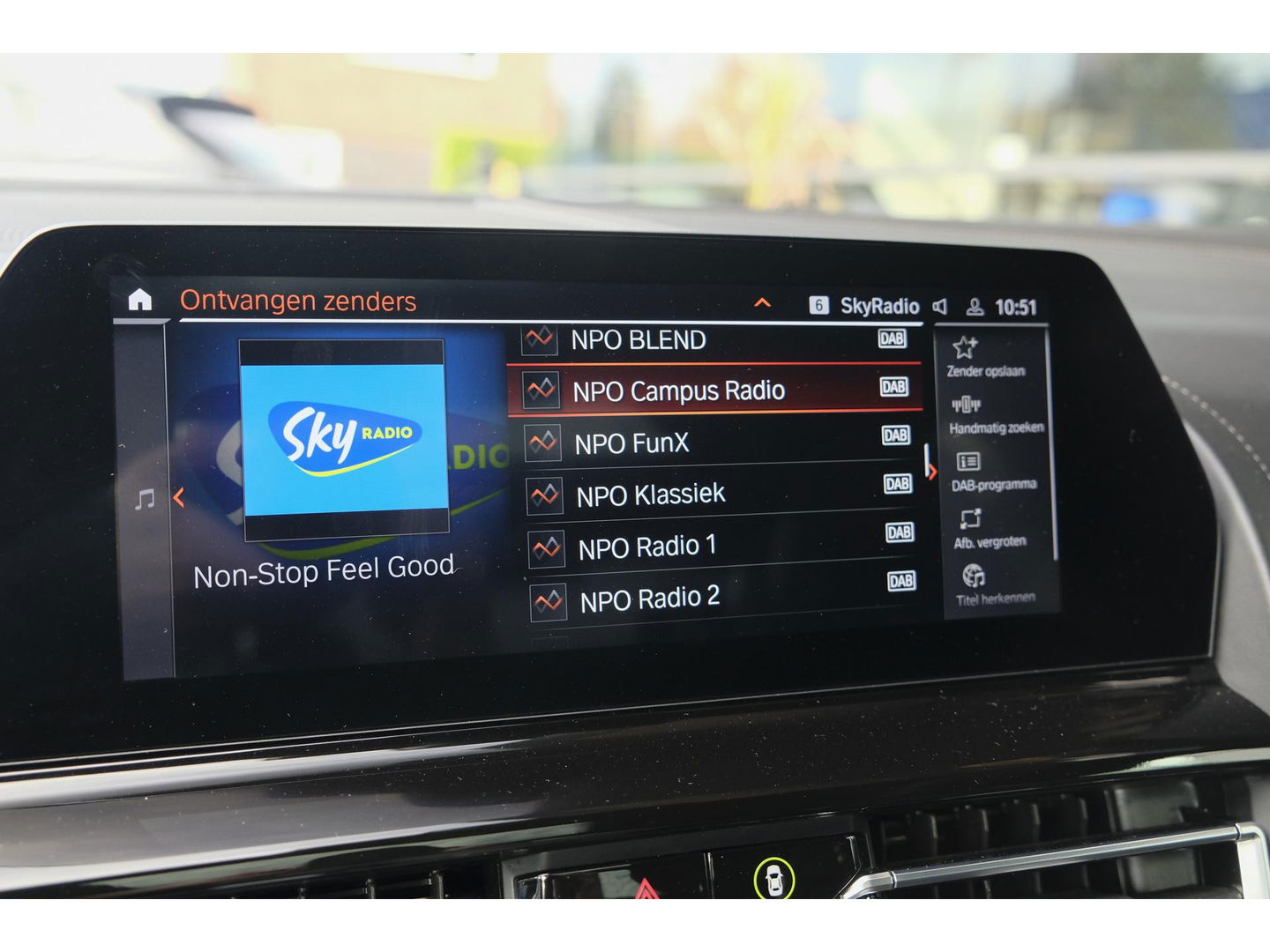 BMW 8 Serie Gran Coupé 840i 333pk M-sport xDrive Panoramadak M8 seats Bowers&Wilkins Stoelkoeling Aventurin Rot 20" LMV