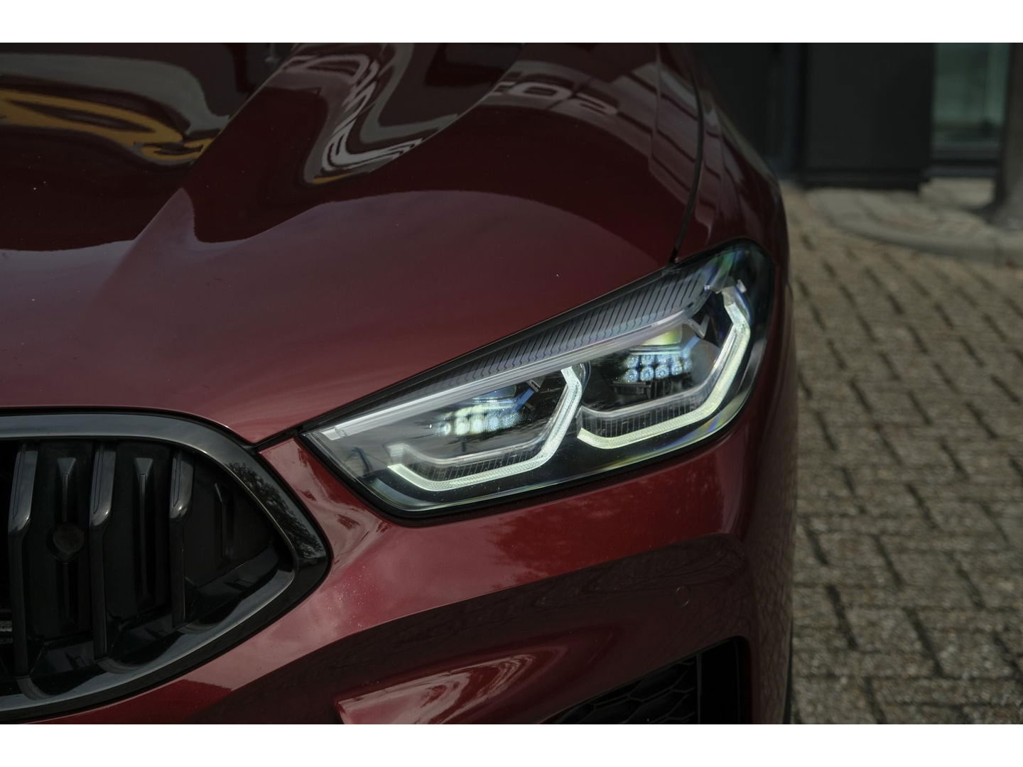 BMW 8 Serie Gran Coupé 840i 333pk M-sport xDrive Panoramadak M8 seats Bowers&Wilkins Stoelkoeling Aventurin Rot 20" LMV