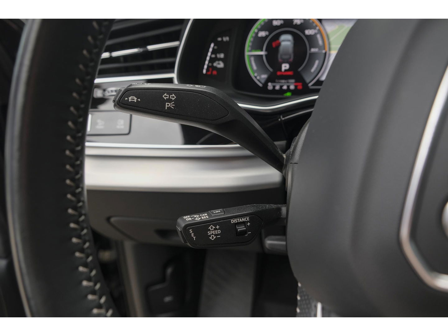 Audi Q7 55 TFSIe 380pk Quattro Panoramadak Luchtvering RS-Leder ACC BlackOptic VirtualCockpit Navi-High Matrix Keyless Camera 22''