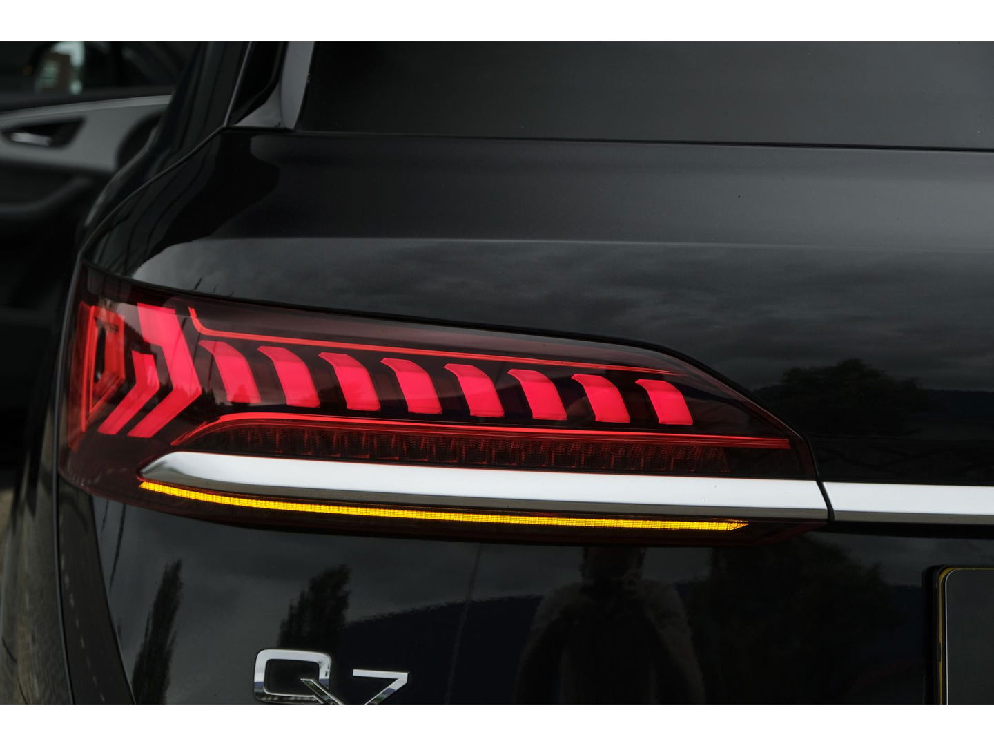 Audi Q7 55 TFSIe 380pk Quattro Panoramadak Luchtvering RS-Leder ACC BlackOptic VirtualCockpit Navi-High Matrix Keyless Camera 22''