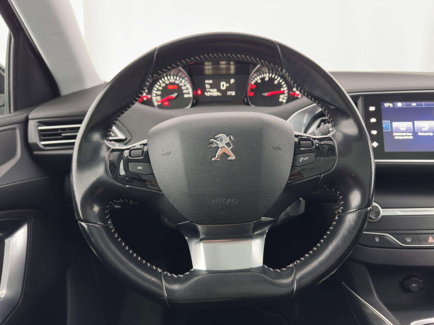 Peugeot 308 SW 1.6 BlueHDI Blue Lease Premium Aut. *PANO | FULL-LED | NAVI-FULLMAP | SPORT-SEATS | PRIVACY-GLASS | ECC | PDC | CRUISE | 16''ALU*
