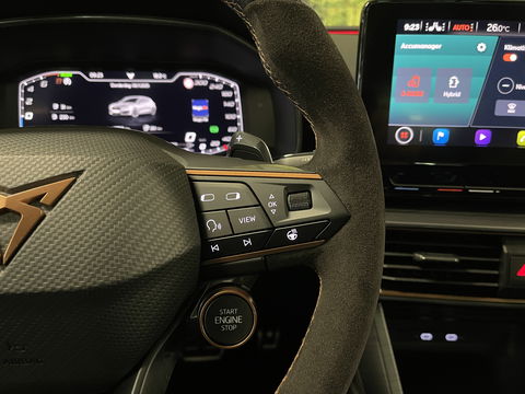 CUPRA Leon 1.4 e-Hybrid VZ Adrenaline | Apple Carplay | Android Auto | Stoelverwarming | Stuurwielverwarming | DAB | Camera | Lane Assist | Adaptieve Cruise Control | LED | Sfeerverlichting |