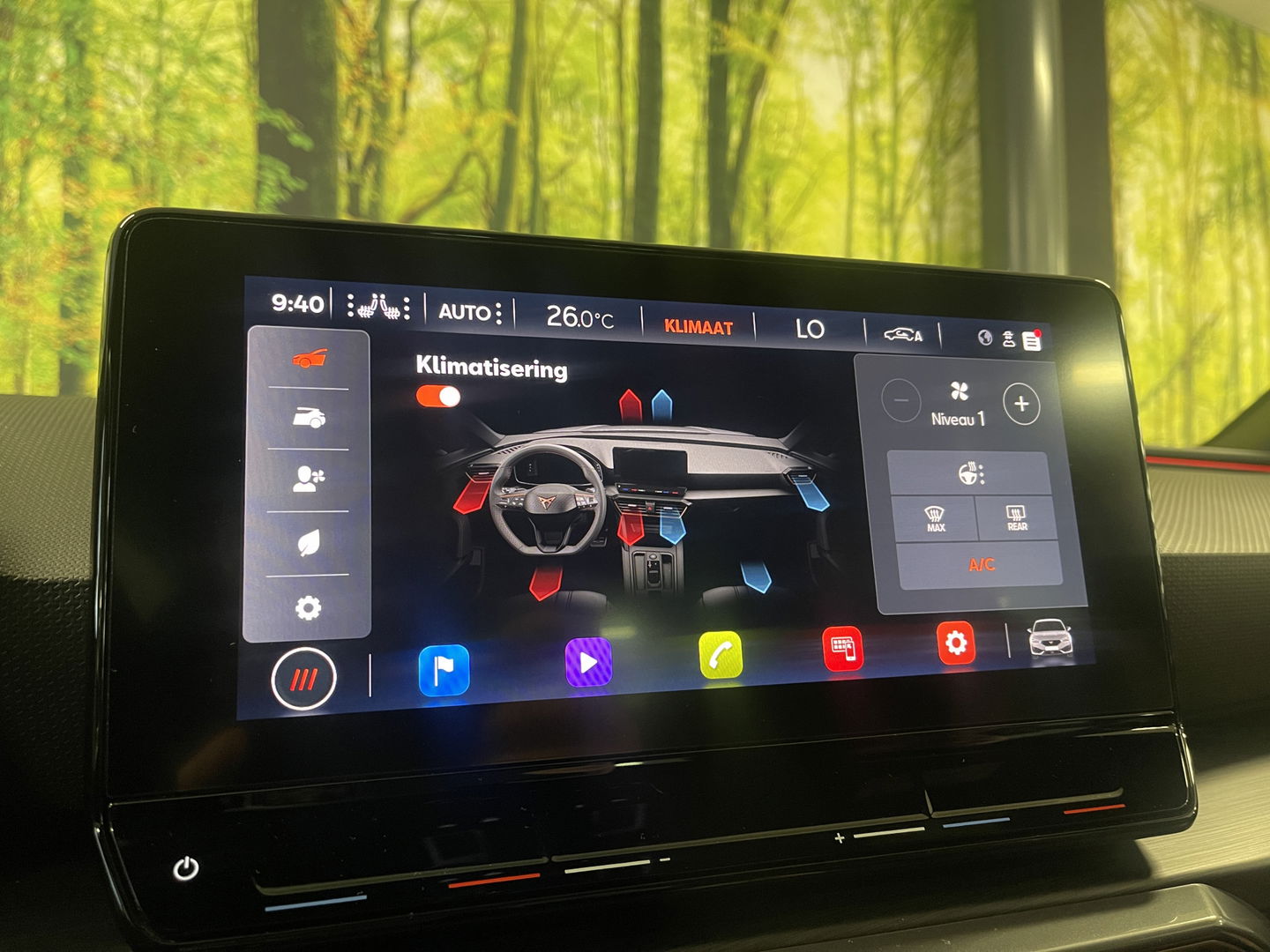 CUPRA Leon 1.4 e-Hybrid VZ Adrenaline | Apple Carplay | Android Auto | Stoelverwarming | Stuurwielverwarming | DAB | Camera | Lane Assist | Adaptieve Cruise Control | LED | Sfeerverlichting |