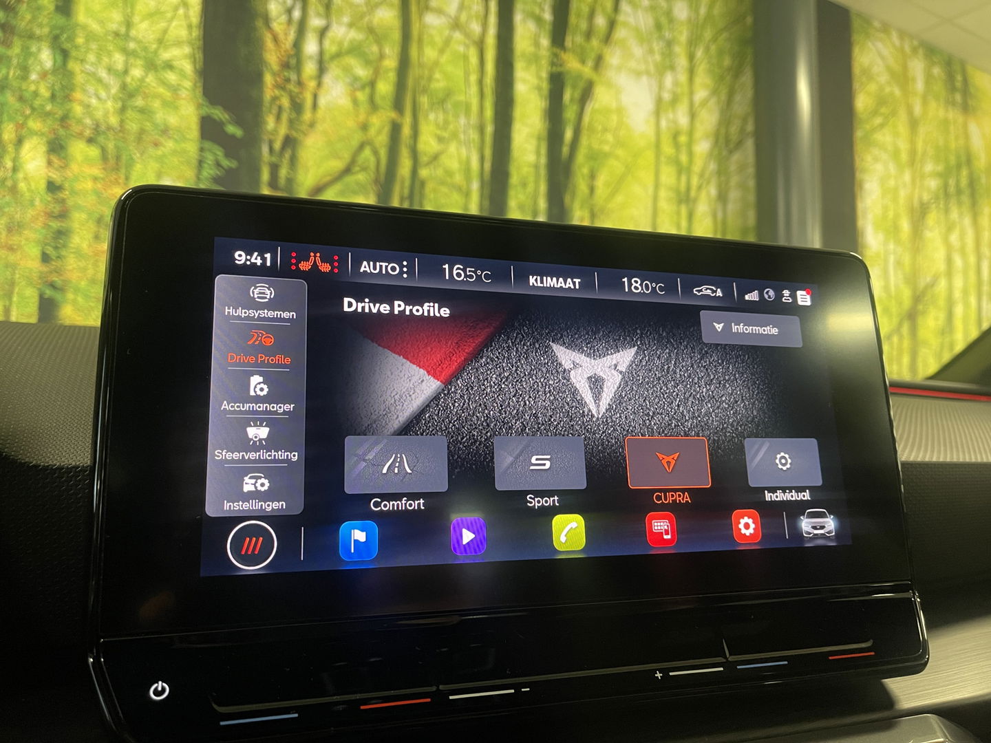 CUPRA Leon 1.4 e-Hybrid VZ Adrenaline | Apple Carplay | Android Auto | Stoelverwarming | Stuurwielverwarming | DAB | Camera | Lane Assist | Adaptieve Cruise Control | LED | Sfeerverlichting |