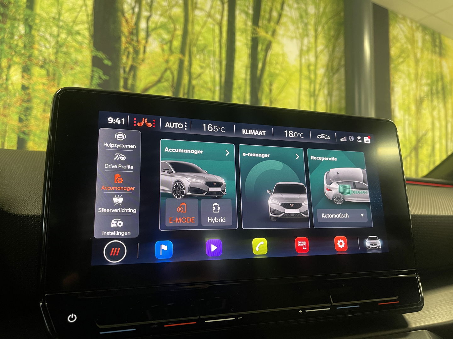 CUPRA Leon 1.4 e-Hybrid VZ Adrenaline | Apple Carplay | Android Auto | Stoelverwarming | Stuurwielverwarming | DAB | Camera | Lane Assist | Adaptieve Cruise Control | LED | Sfeerverlichting |