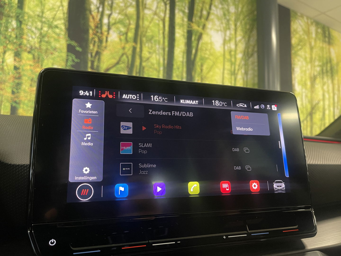 CUPRA Leon 1.4 e-Hybrid VZ Adrenaline | Apple Carplay | Android Auto | Stoelverwarming | Stuurwielverwarming | DAB | Camera | Lane Assist | Adaptieve Cruise Control | LED | Sfeerverlichting |