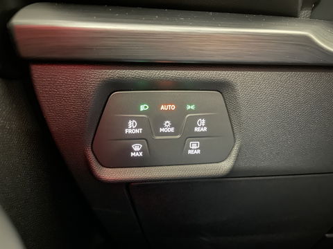 CUPRA Leon 1.4 e-Hybrid VZ Adrenaline | Apple Carplay | Android Auto | Stoelverwarming | Stuurwielverwarming | DAB | Camera | Lane Assist | Adaptieve Cruise Control | LED | Sfeerverlichting |