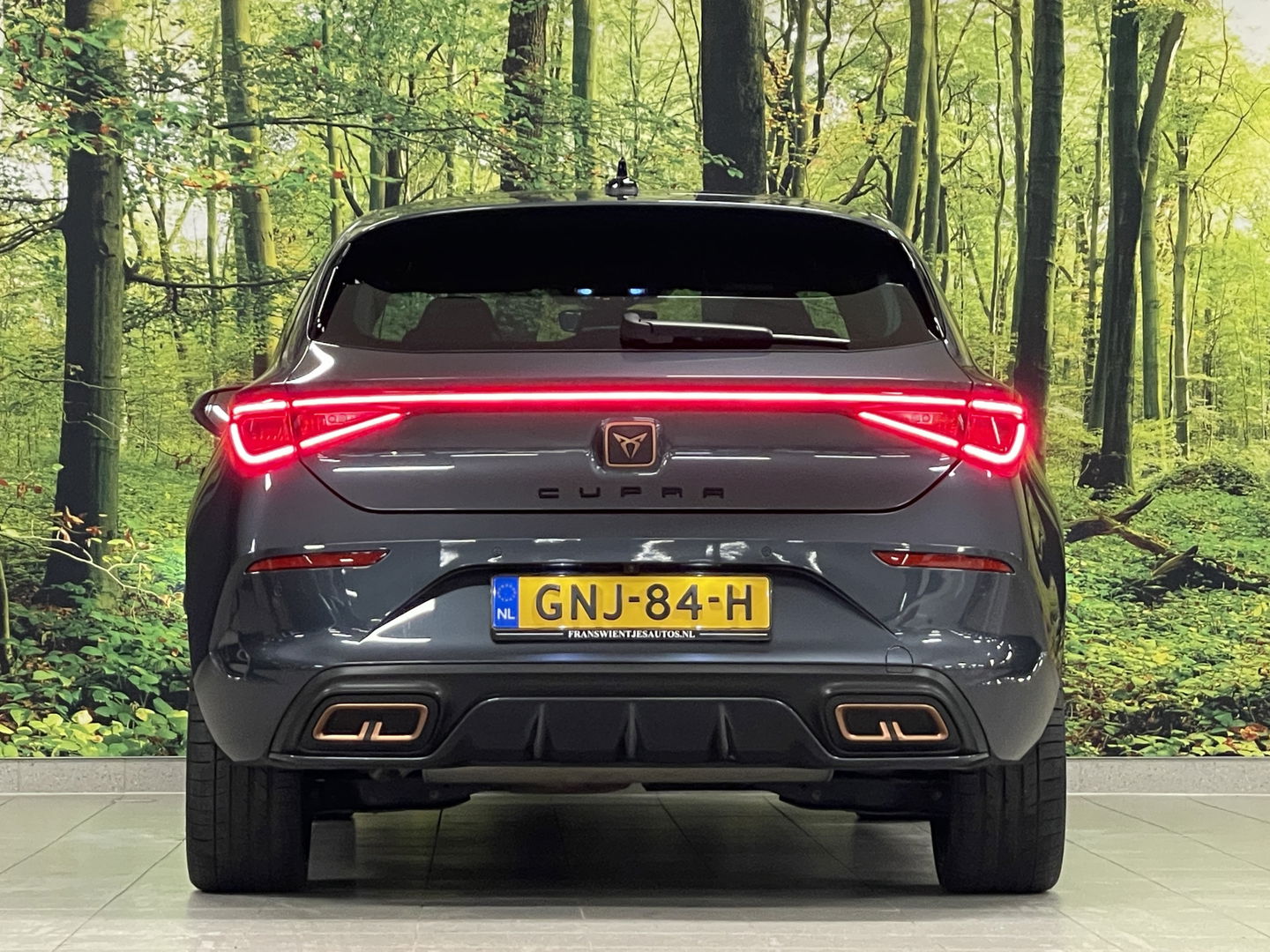 CUPRA Leon 1.4 e-Hybrid VZ Adrenaline | Apple Carplay | Android Auto | Stoelverwarming | Stuurwielverwarming | DAB | Camera | Lane Assist | Adaptieve Cruise Control | LED | Sfeerverlichting |