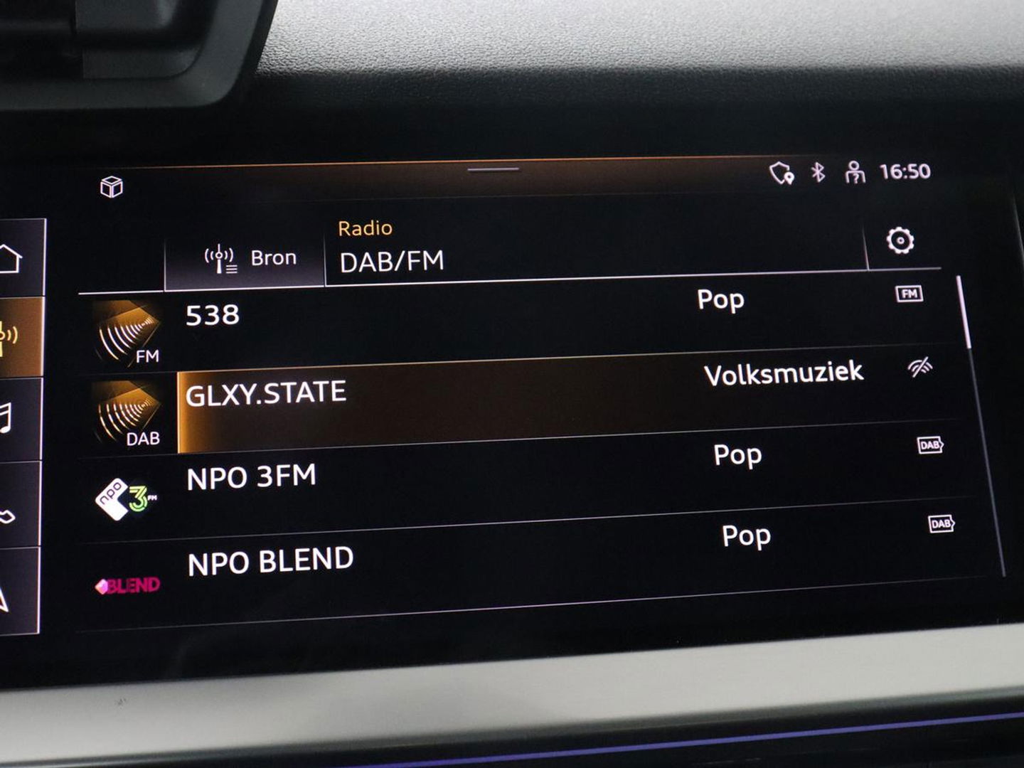 Audi A3 30 TFSI edition one | Stoelverwarming | Matrix LED | Virtual Cockpit | Carplay | Half leder | Navigatie | Parkeerhulp