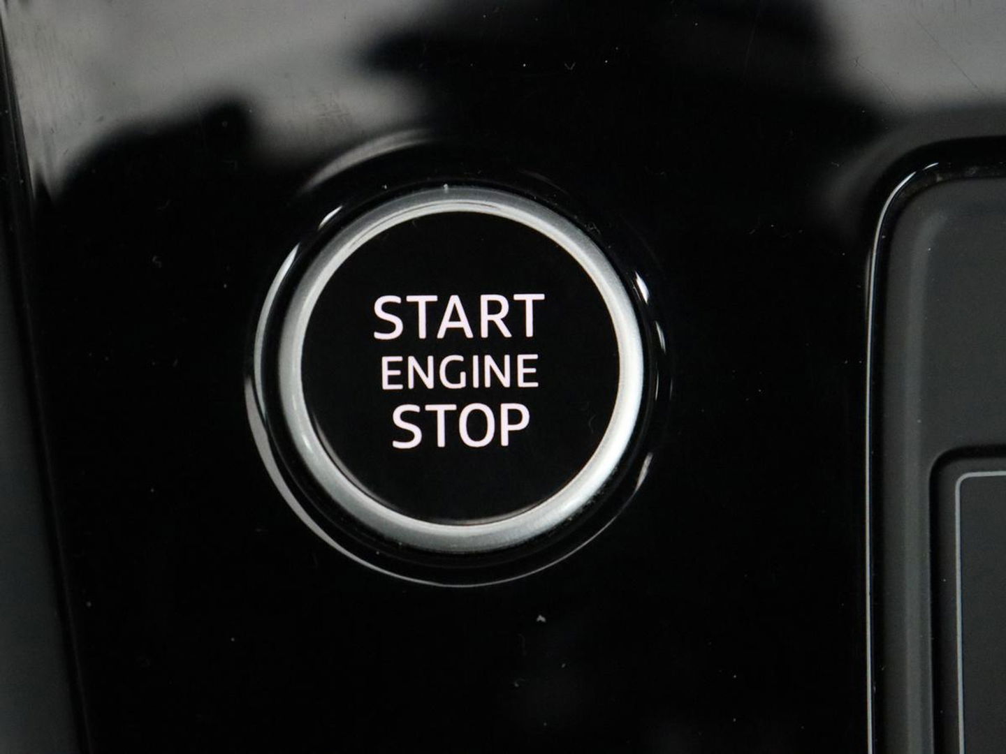 Audi A3 30 TFSI edition one | Stoelverwarming | Matrix LED | Virtual Cockpit | Carplay | Half leder | Navigatie | Parkeerhulp