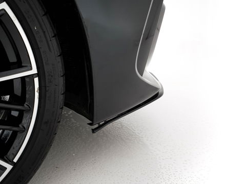 BMW 1-serie M135i xDrive M-Sportpack High Executive Aut. *ALCANTARA-MICROFIBRE | FULL-LED | HEATED-SPORTSEATS | SHIFT-PADDLES | DIGI-COCKPIT | HEAD-UP | NAVI-FULLMAP | DAB+ | PRIVACY-GLASS | AMBIENT-LIGHT | CARBON-INLAY | CARPLAY | 19''ALU*