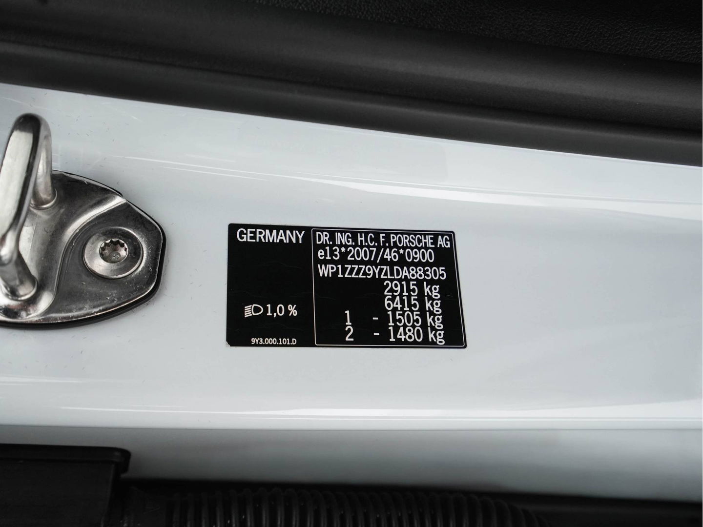 Porsche Cayenne 4.0 Turbo Coupé Aut. *CERAMIC-BRAKES | HEAD-UP | CARBON-PACK | NIGHT-VISION | ADAPTIVE-CRUISE | BLIND-SPOT | SOFT-CLOSE | BURMESTER | LEATHER-FABRIC | MEMORY-PACK | HEATED-SPORTSEATS | TOP-VIEW | KEYLESS | F