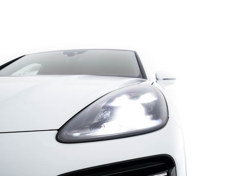 Porsche Cayenne 4.0 Turbo Coupé Aut. *CERAMIC-BRAKES | HEAD-UP | CARBON-PACK | NIGHT-VISION | ADAPTIVE-CRUISE | BLIND-SPOT | SOFT-CLOSE | BURMESTER | LEATHER-FABRIC | MEMORY-PACK | HEATED-SPORTSEATS | TOP-VIEW | KEYLESS | F