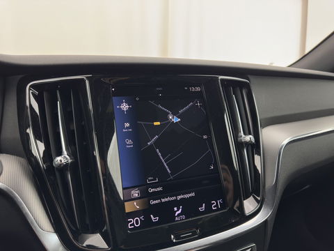 Volvo V60 2.0 B3 R-Design (INCL.BTW) *LEATHER-FABRIC | FULL-LED | MEMORY-PACK | HEATED-SPORTSEATS | LANE-ASSIST | NAVI-FULLMAP | CAMERA | DAB+ | PRIVACY-GLASS | ECC | PDC | 19''ALU*