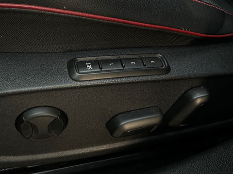 Volkswagen Golf 2.0 TSI GTI Clubsport Pano|HuD|H/K|IQ|Memory