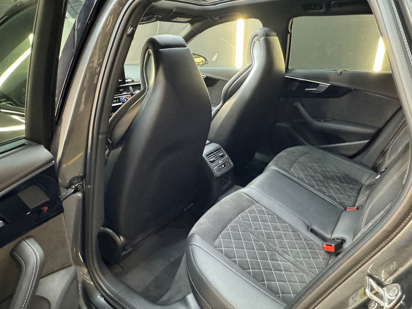 Audi A4 Avant 45 TFSI quattro 3x S Line Pano|RS seat|HUD|VOL