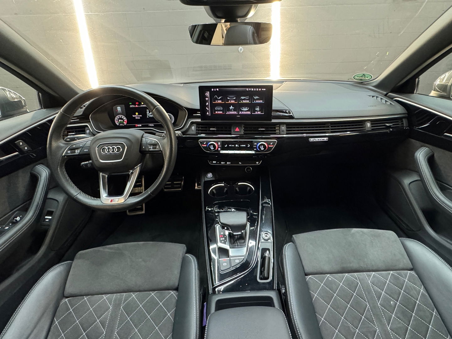 Audi A4 Avant 45 TFSI quattro 3x S Line Pano|RS seat|HUD|VOL