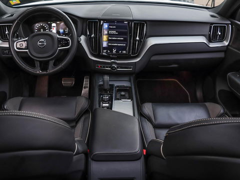 Volvo XC60 T6 Recharge AWD R-Design Leder Pano BLIS Harman Kardon